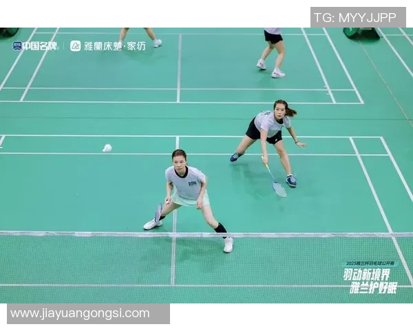 深圳羽毛球队勇夺最新羽毛球耐力TOP10榜首位置引发关注