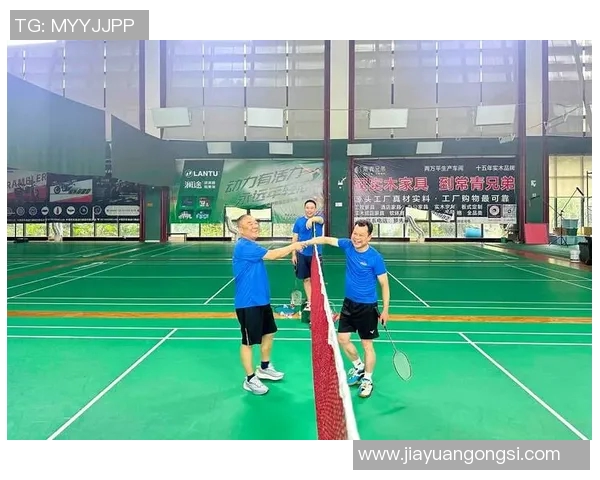 羽毛球的魅力之旅：深入了解重庆羽毛球队的团队合作精神与训练秘辛