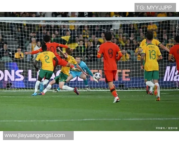 朝鲜足球比赛的魅力与挑战：探讨球队表现与国际赛事的影响